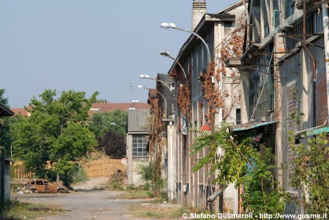  Viale interno Sud - click to next image