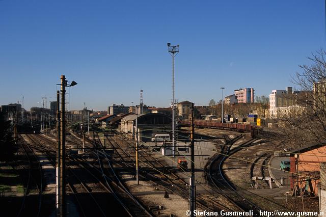  Scalo di Porta Romana dal ponte su corso Lodi - click to next image