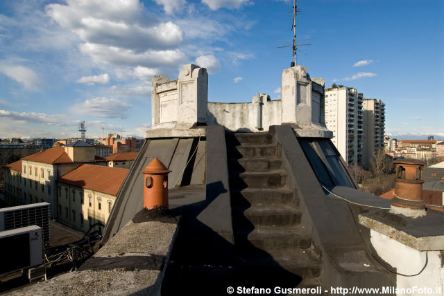  Scala sul cupolotto - click to next image