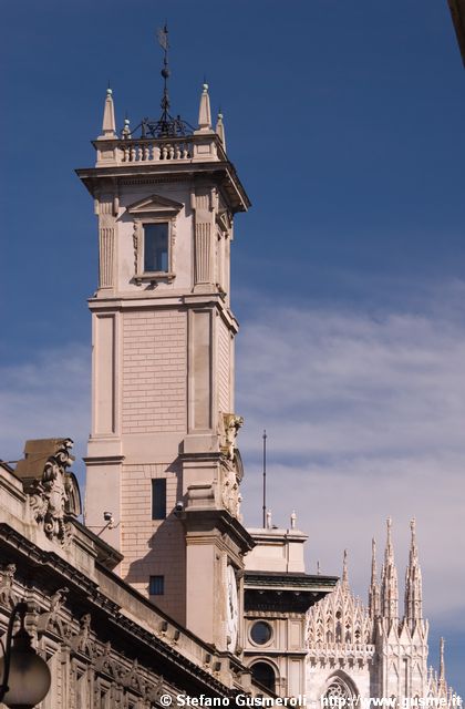  Torre di Palazzo dei Giureconsulti - click to next image