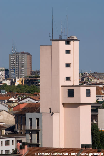  Torre dei pompieri di via Messina 37 - click to next image