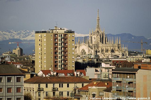  Viale Monte Nero 6 e Duomo - click to next image