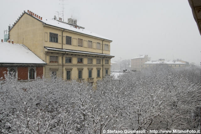  Via Monti 42 sotto una nevicata - click to next image