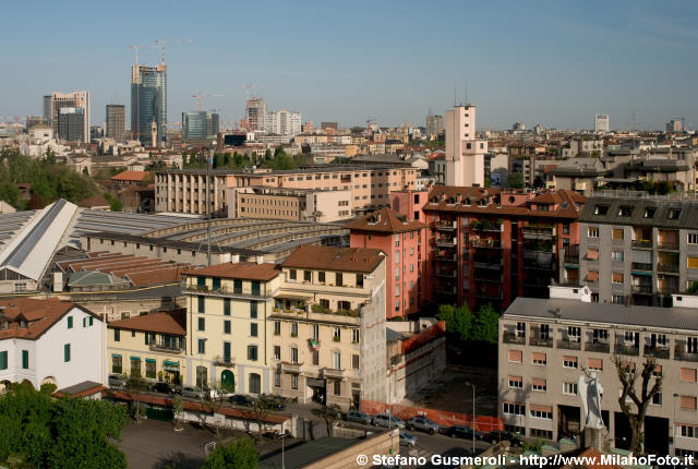  Panorama su via Monviso - click to next image