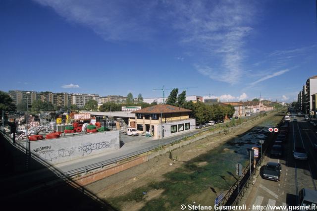  Alzaia Naviglio Grande 118 - click to next image