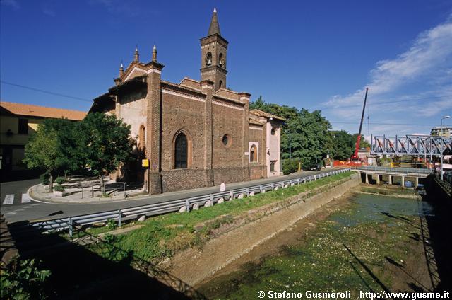  S.Cristoforo e naviglio in secca - click to next image