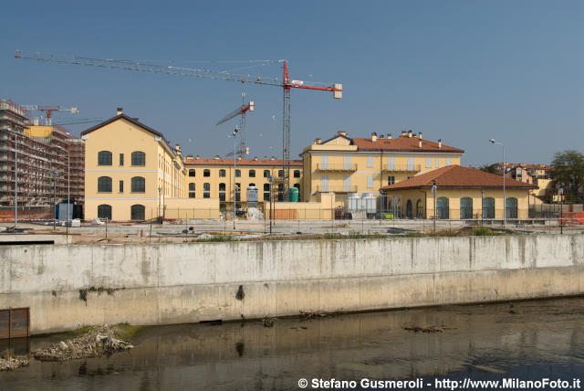  Ex Stabilimento - click to next image