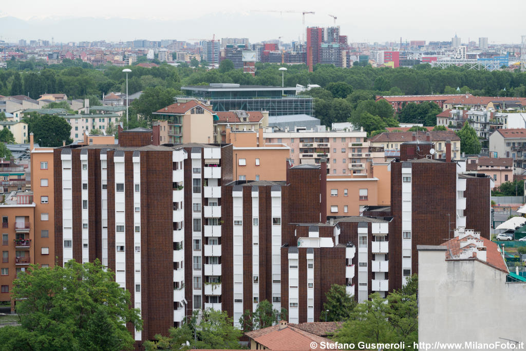  Edificio in via Oriani 30 - click to next image