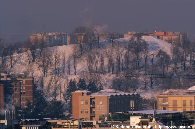  Istituto Palazzolo e monte Stella innevato - click to next image