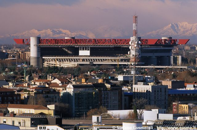  Stadio S.Siro e alpi - click to next image