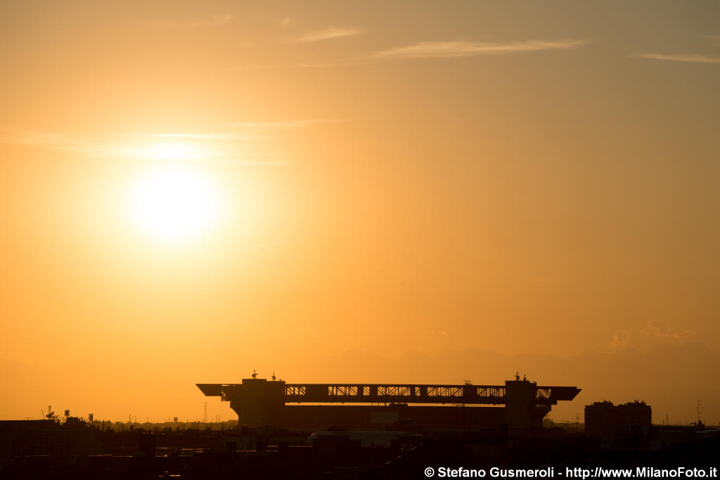  Panorama verso San Siro al tramonto - click to next image