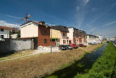 20070520_121028 Roggia Vettabbia ed edifici di via Pizzi