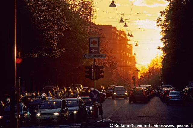  Tramonto sui Bastioni di Porta Nuova - click to next image