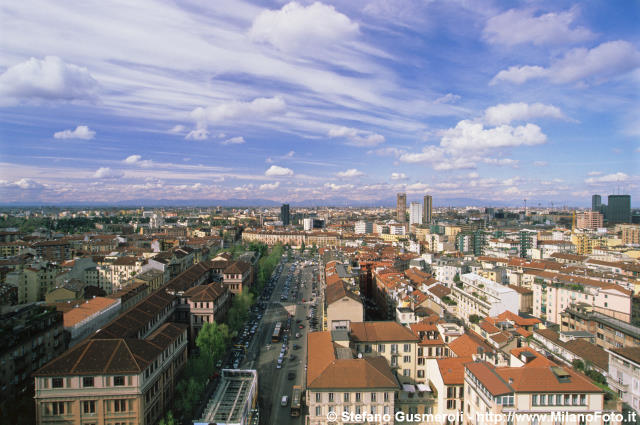  Panorama sui Bastioni di Porta Volta - click to next image