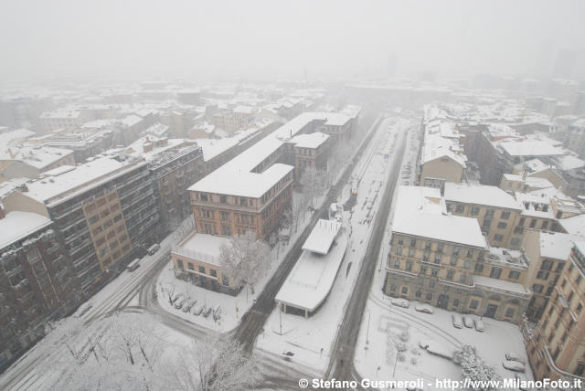  Bastioni di Porta Volta sotto una nevicata - click to next image