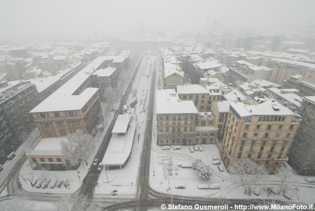  Bastioni di Porta Volta sotto una nevicata - click to next image