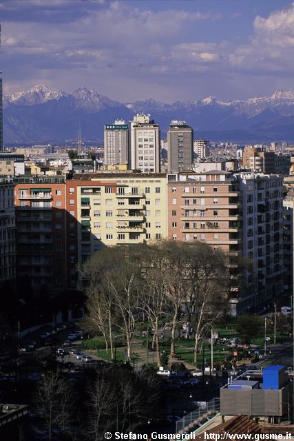  Piazza Repubblica, Pirelli 19, Filzi 25 e Grigne - click to next image