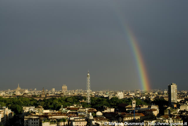  Skyline e arcobaleno - click to next image