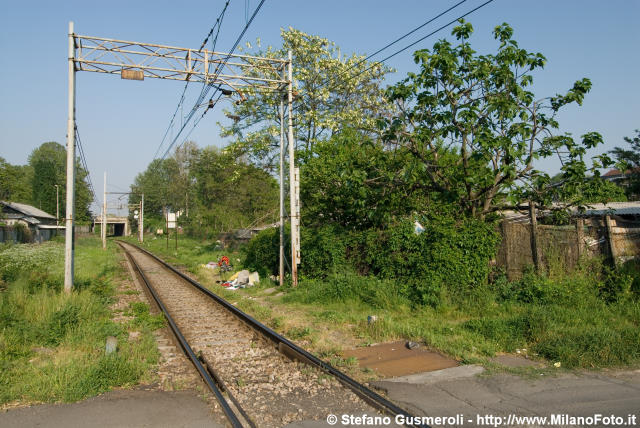  Ferrovia presso via San Cristoforo - click to next image