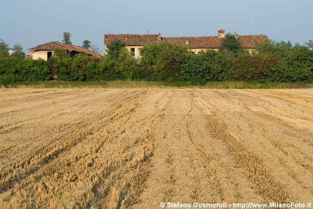  Cascina San Marcaccio - click to next image