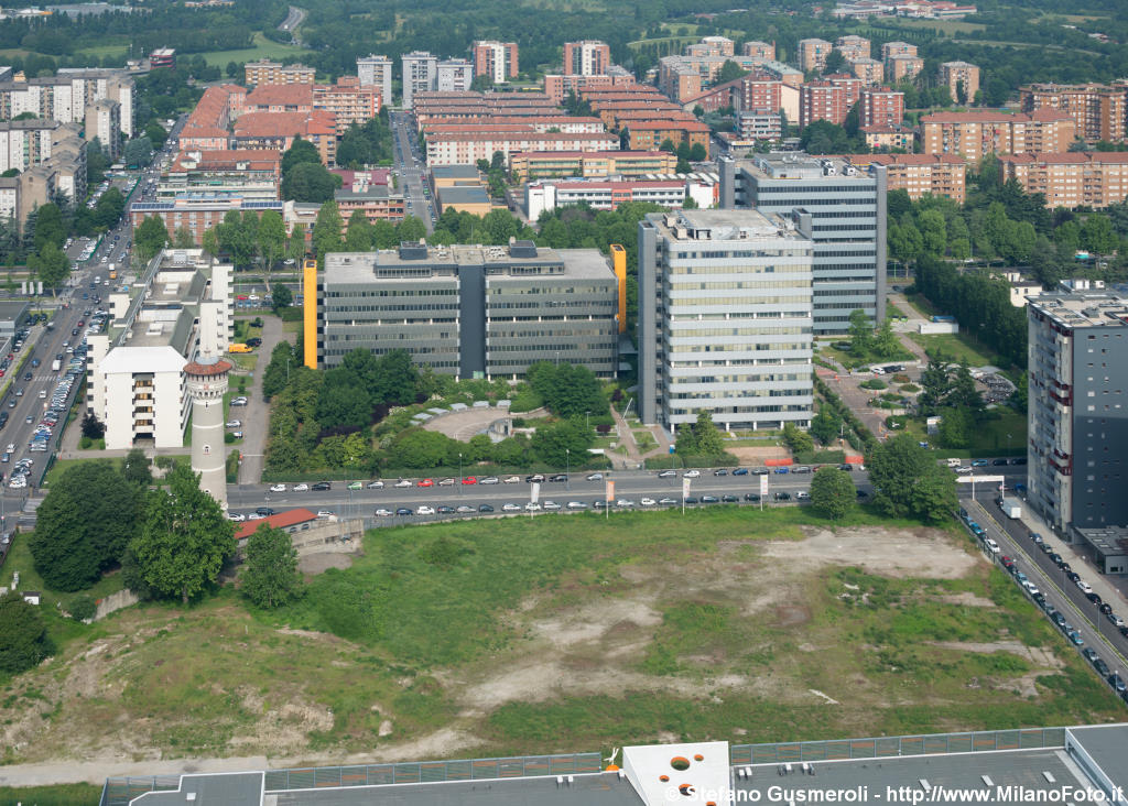  Lotto inedificato su viale Sarca - click to next image