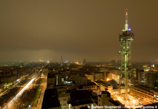  Torre RAI e corso Sempione - click to next image