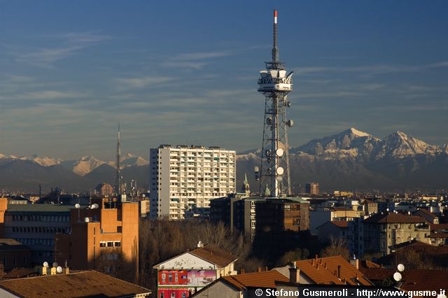  Palazzo Sempione 33 e torre RAI - click to next image