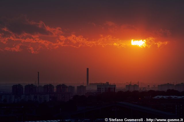  Ciminiere Silla a Figino al tramonto - click to next image