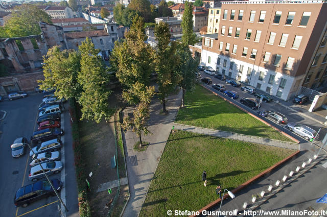  Giardini di piazza Venino - click to next image