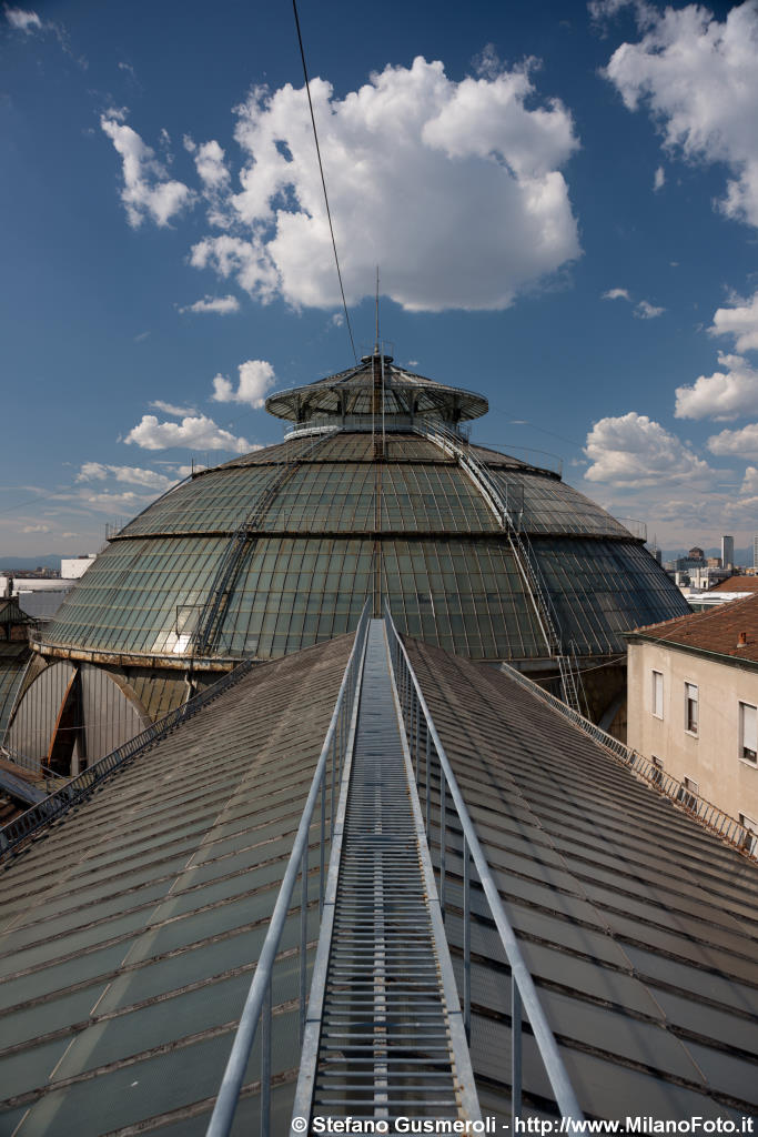  Verso la cupola - click to next image