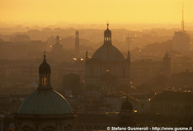  Cupole S.Alessandro e S.Lorenzo al tramonto - click to next image