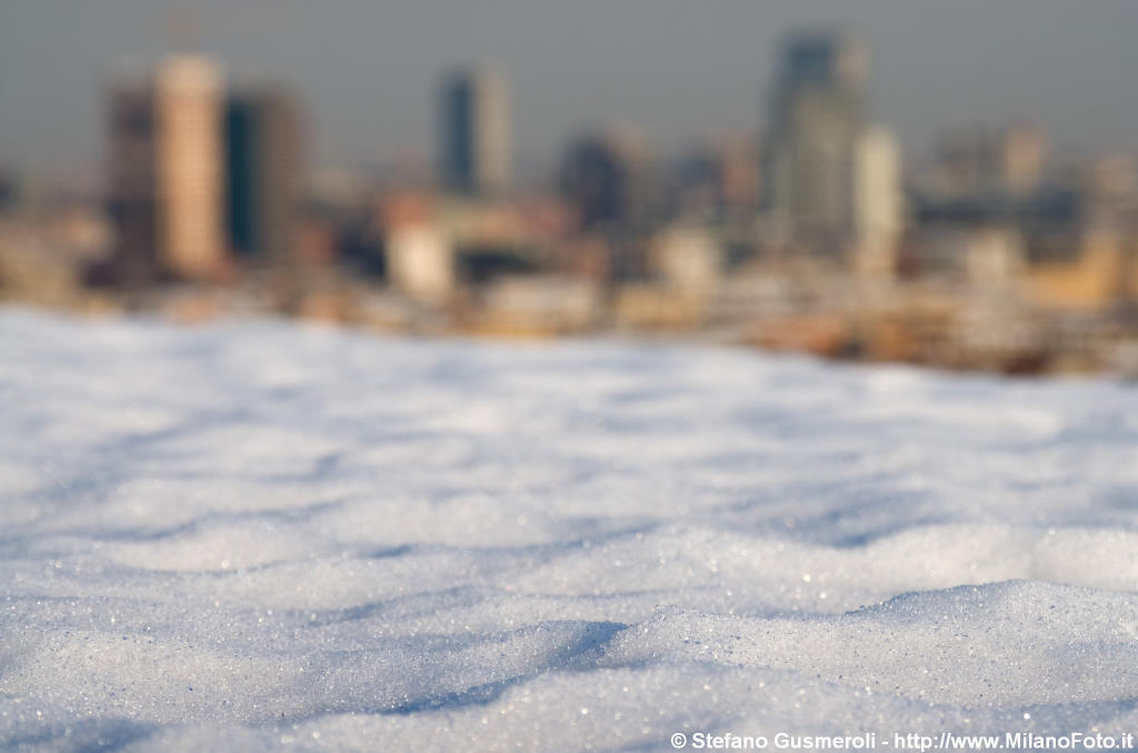  Nevicata su Milano - click to next image