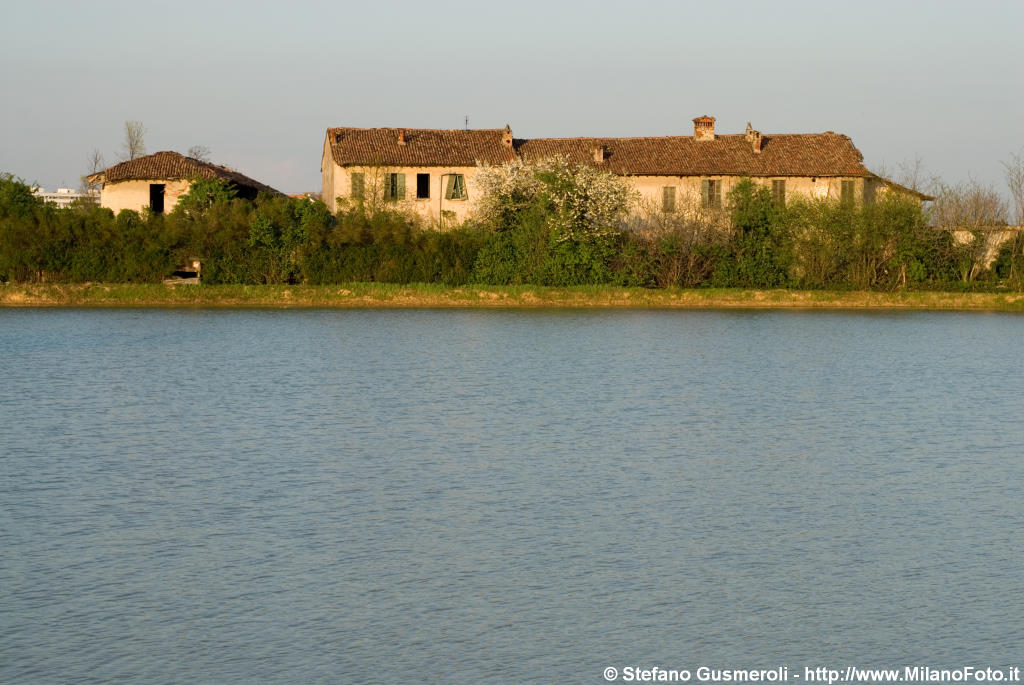  Cascina San Marcaccio - click to next image