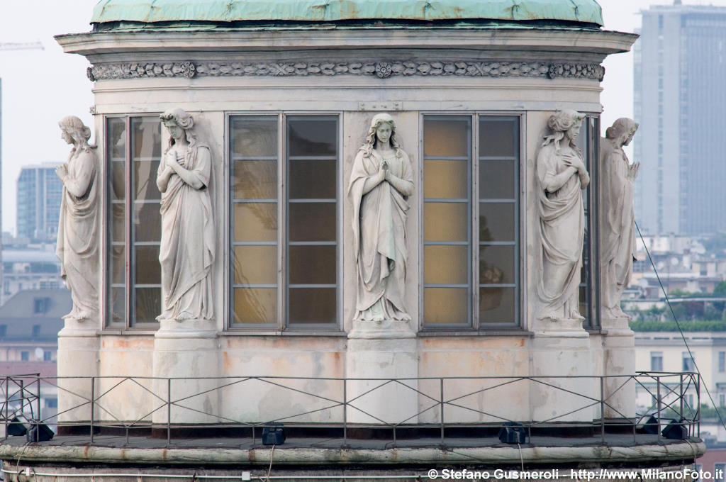  Lanterna cupola San Carlo - click to next image