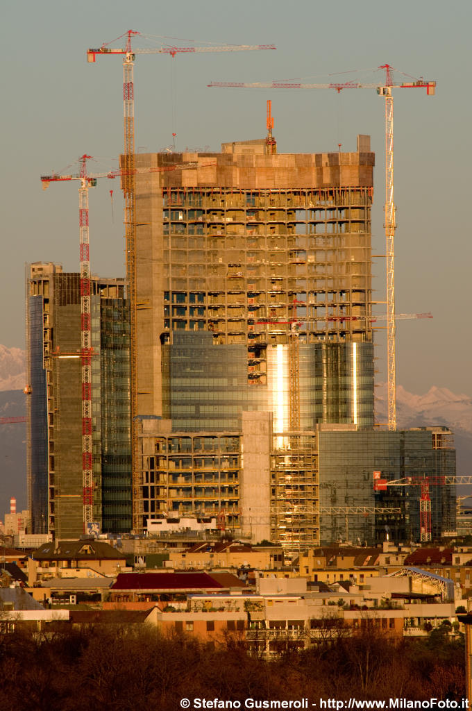  Torre Pelli al tramonto - click to next image