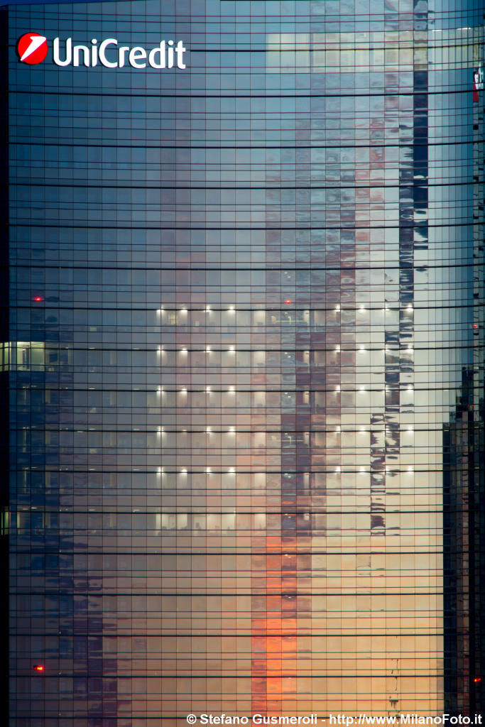  UniCredit - click to next image