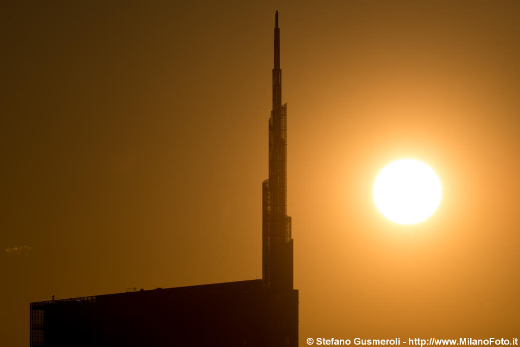  Alba e spire torre Pelli - click to next image