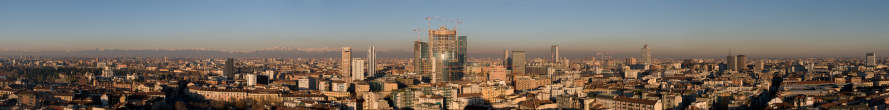 20101129_155151_P Panoramica su Milano e torre Pelli in costruzione